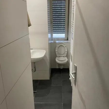 Monteur- Und Ferienapartment Lägenhet Mannheim